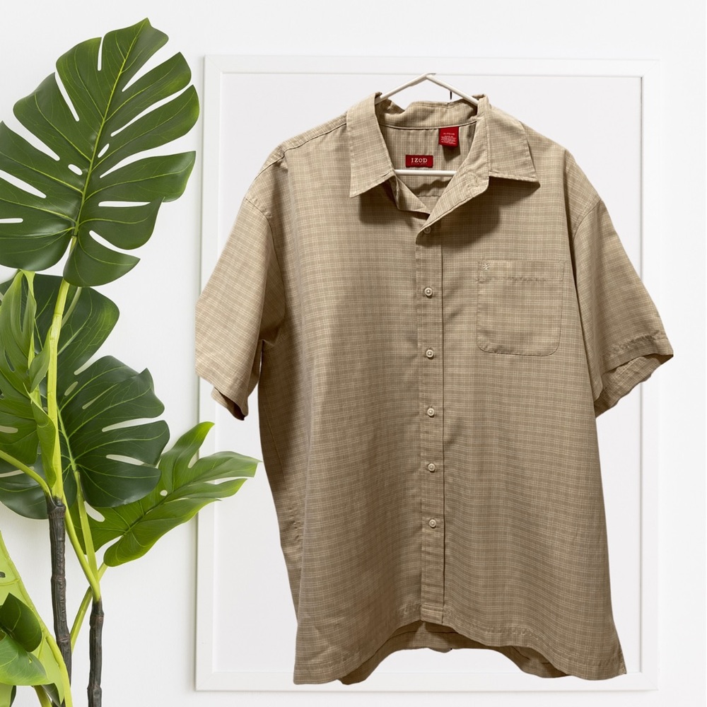 Izod Men’s Button Down Shirt